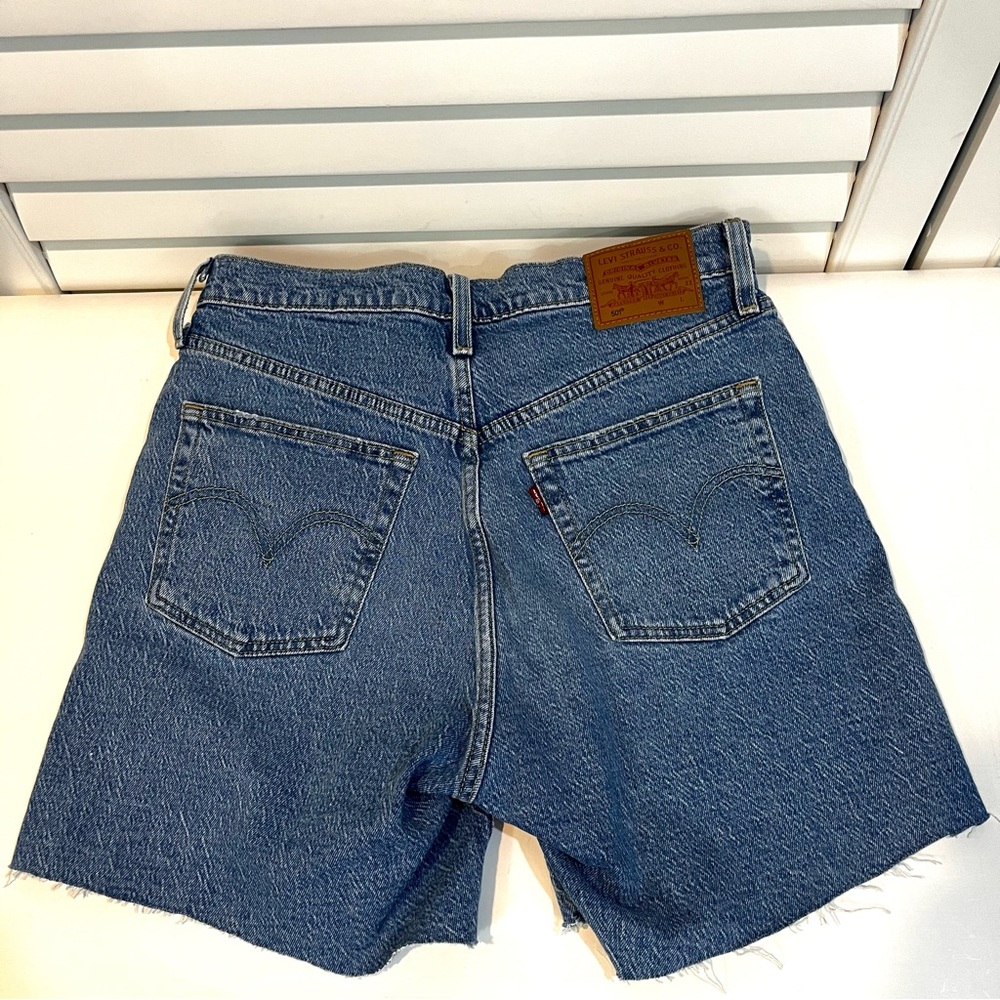 Levi’s 501 jean shorts, button-fly, size 28, NWOT - Picture 2 of 7